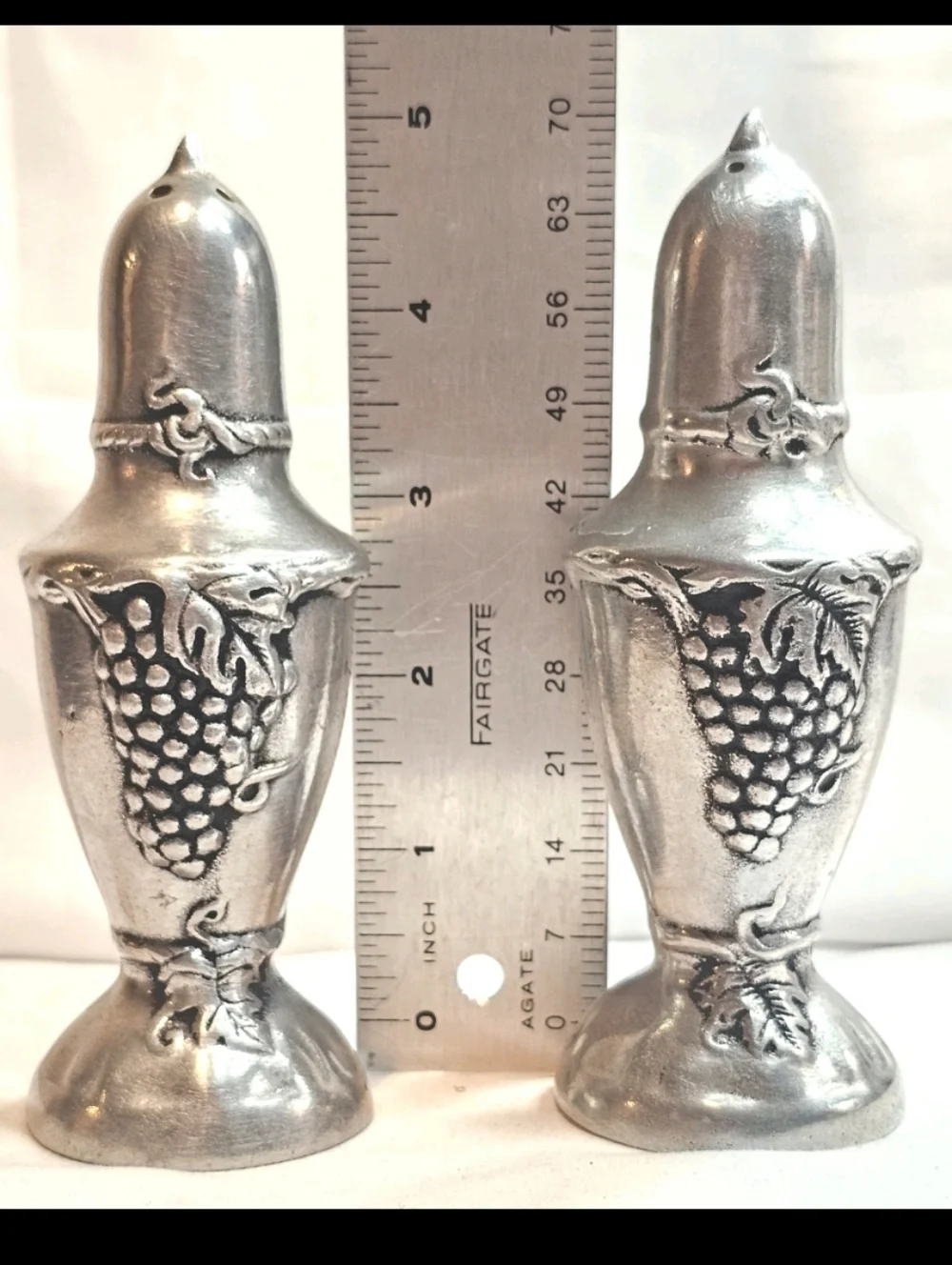 Vintage Collectible Pewter Vineyard Grapes Victorian Salt & Pepper Shakers
